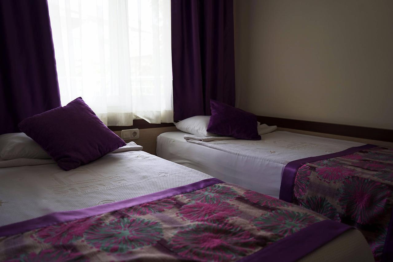 Sirma Hotel Side Buitenkant foto